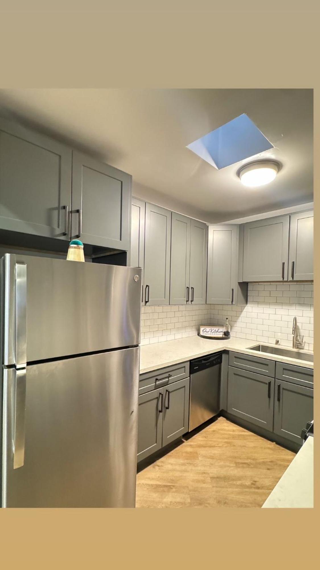 Incredible Two Bedroom Hollywood Apartments Free Parking Los Angeles Exterior photo